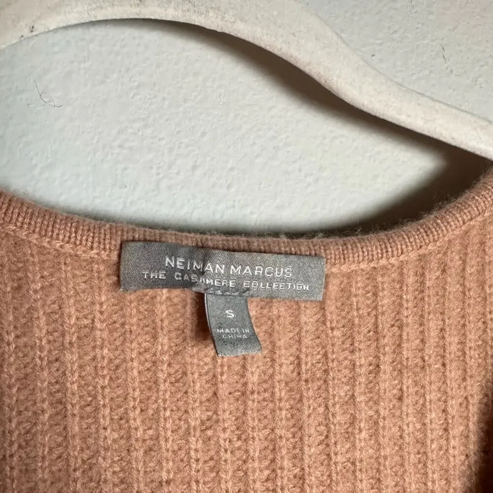 Neiman Marcus The Cashmere Collection Pink V-Neck Sweater Women's Small